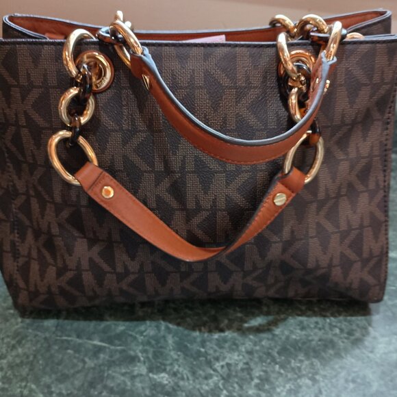 Michael Kors leather trimmed logo bag - Picture 7 of 10